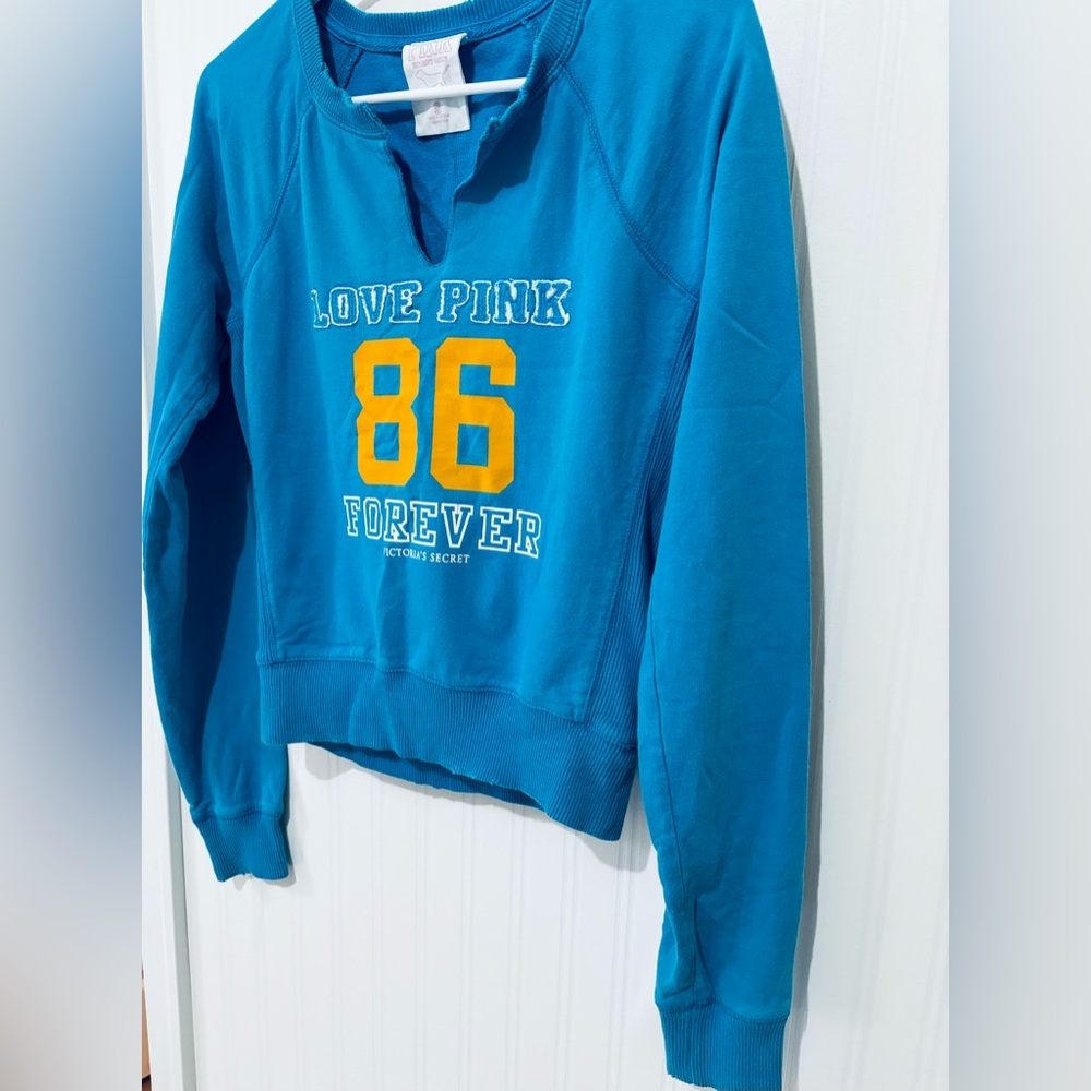 Victoria's Secret OG 90’s Cropped Love Pink Sweatshirt, Small EUC!